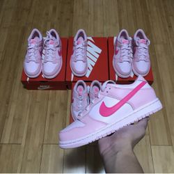Dunk Low Triple Pink