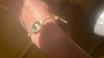 10 K Beautiful Gold Bracelet