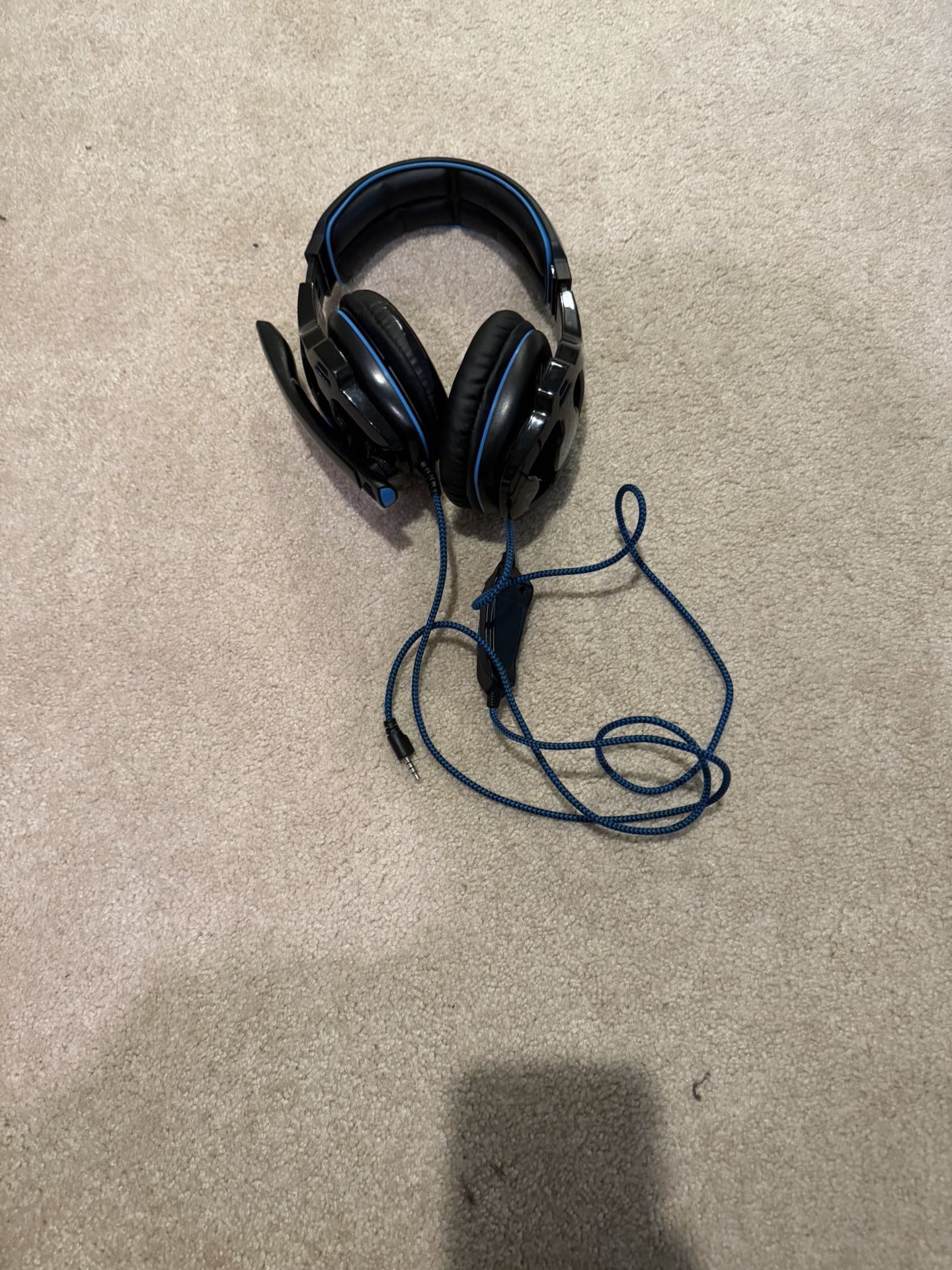 SADES SA-810 Gaming Headset – Black/Blue Wired Over-Ear with Mic