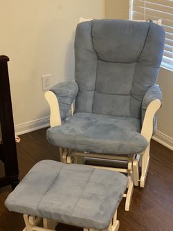 Baby Crib An Rocker With Foot Stool For Less!!!