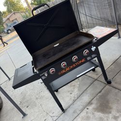 Blackstone Original Plancha para Exteriores Omnívora de Propano de 36" y 4 Quemadores con Capota y Estantes Laterales Plegables