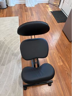 Ergonomic chair