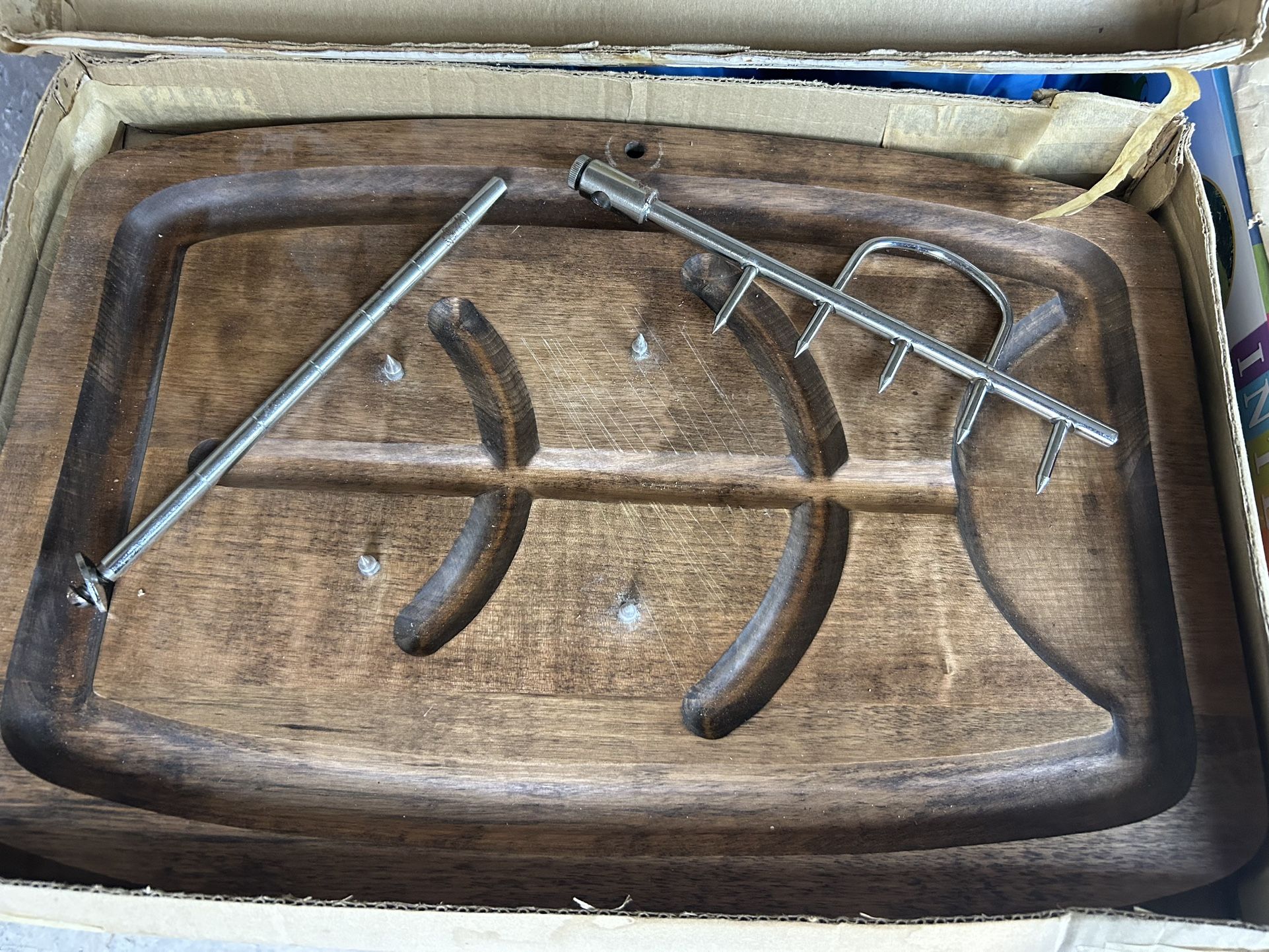 Vintage Gail & Craft Carving Board