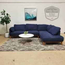 🛋️Beautiful Blue Sectional Sofa(Delivery Available!! )