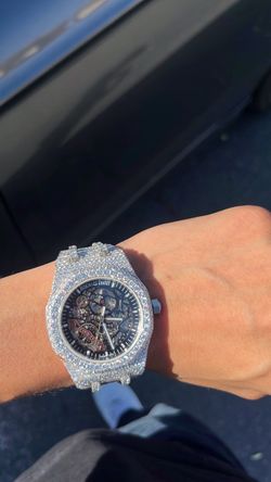bussdown skeleton watch