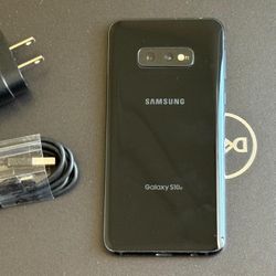 Samsung Galaxy S10e , Unlocked   for all Company Carrier ,  Excellent Condition  Like New