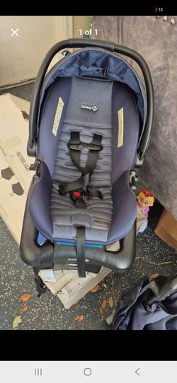 Safety 1st Infant Car Seat with Base