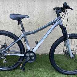 Giant Rincon Mountain Bike 16” Frame with  26” Tires - Local Delivery for a Fee - See My Bikes
