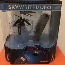 Skywriter UFO by Propel Scrolling Message Helicopter New in Package
