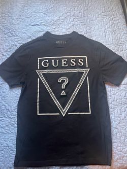 Black guess t shirt size Xs