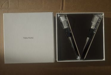 Vera Wang Wine/ Bottle Stoppers