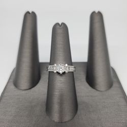 Platinum Diamond Ring