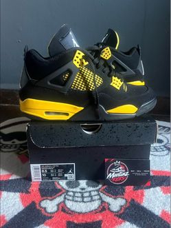 Jordan 4 Retro "Thunder (2023)"