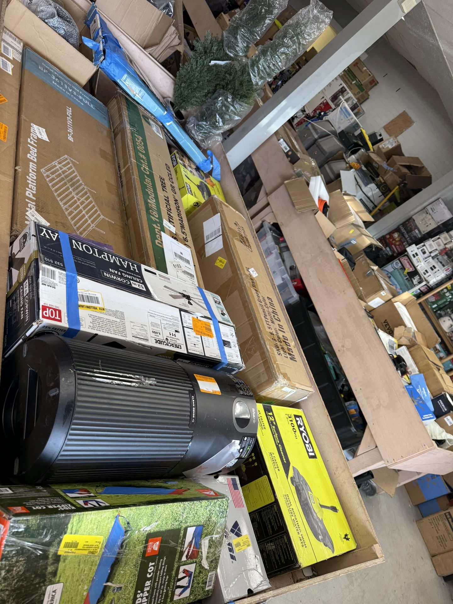 Desert deals liquidation has hot deal today $15 locations 1322 S 4th ave