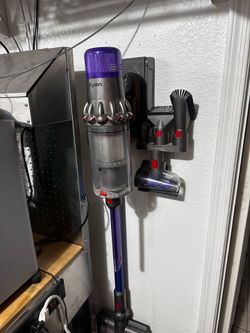 Dyson V11 Cordless Vacuum w/ Attachments & Wall Dock