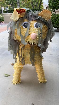 5’ Lion piñata / prop or decoration