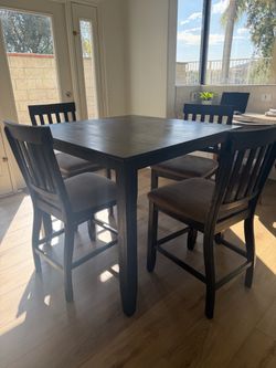 Counter Height Dining Table Set with 4 Chairs