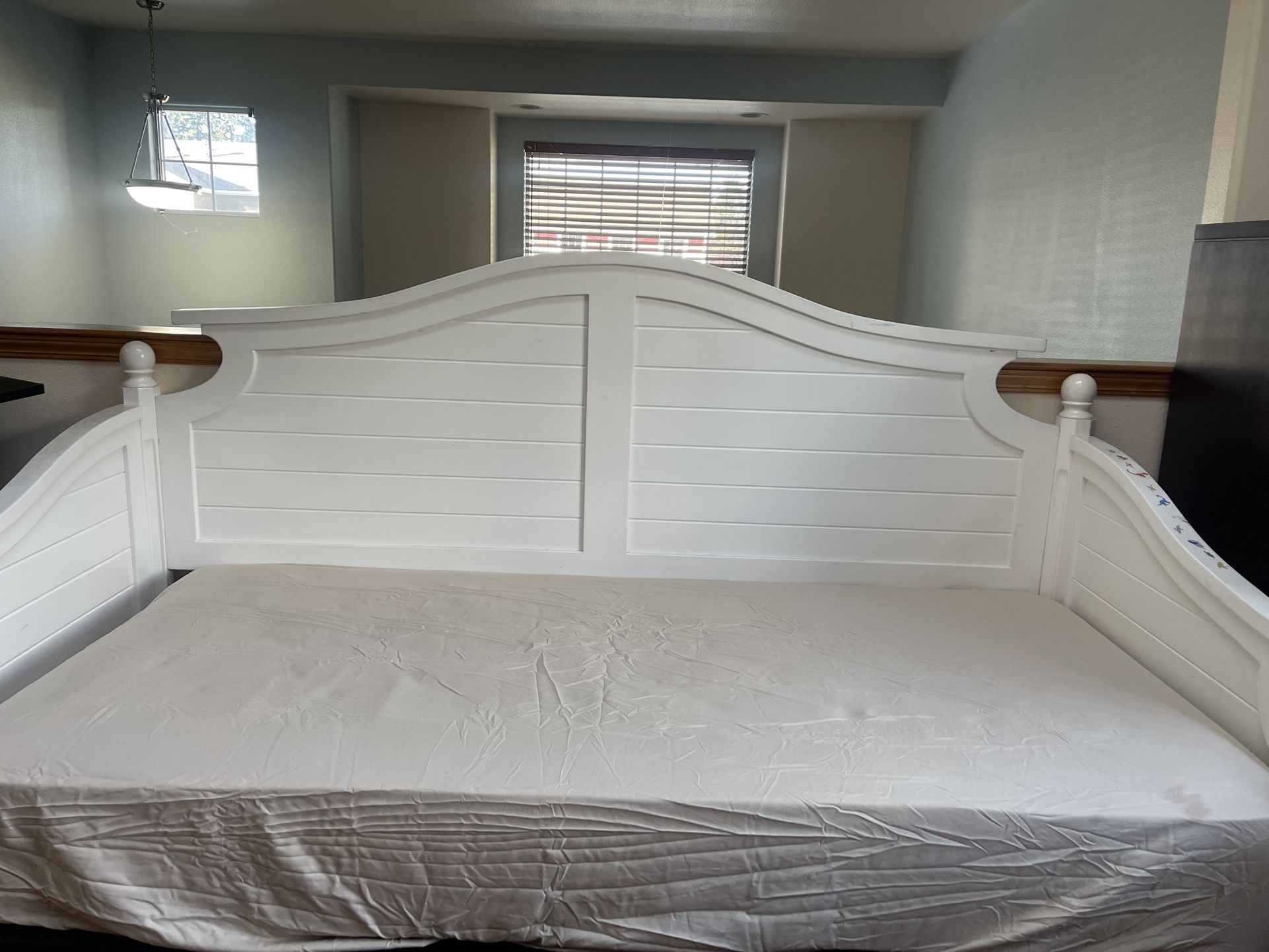 Bed Frame + Mattress