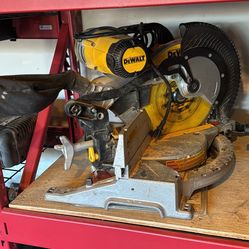 Dewalt DWS716 Miter Saw