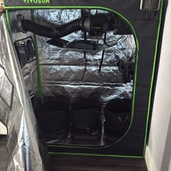 VivoSun Smart Grow Tent