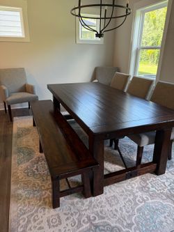 Pottery Barn Dining Room Table+Rug w/ Bench, 5 custom chairs, protective pads, 2 expansion pieces, linens