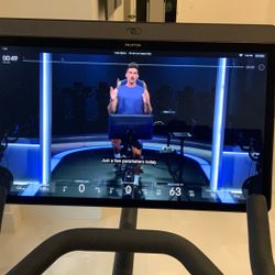 PELOTON BIKE +PLUS