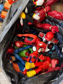 Boys Marvel Action figures lot