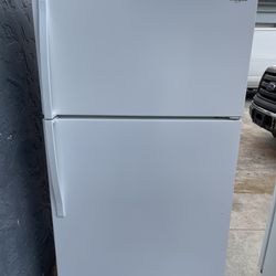 Refrigerator Like New!!