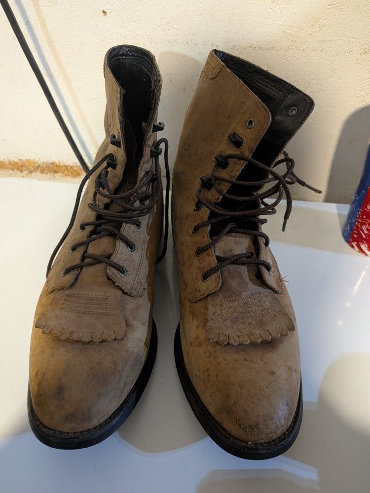 Women's Ariat Lace Up Boots