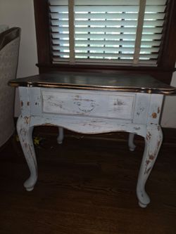 End table