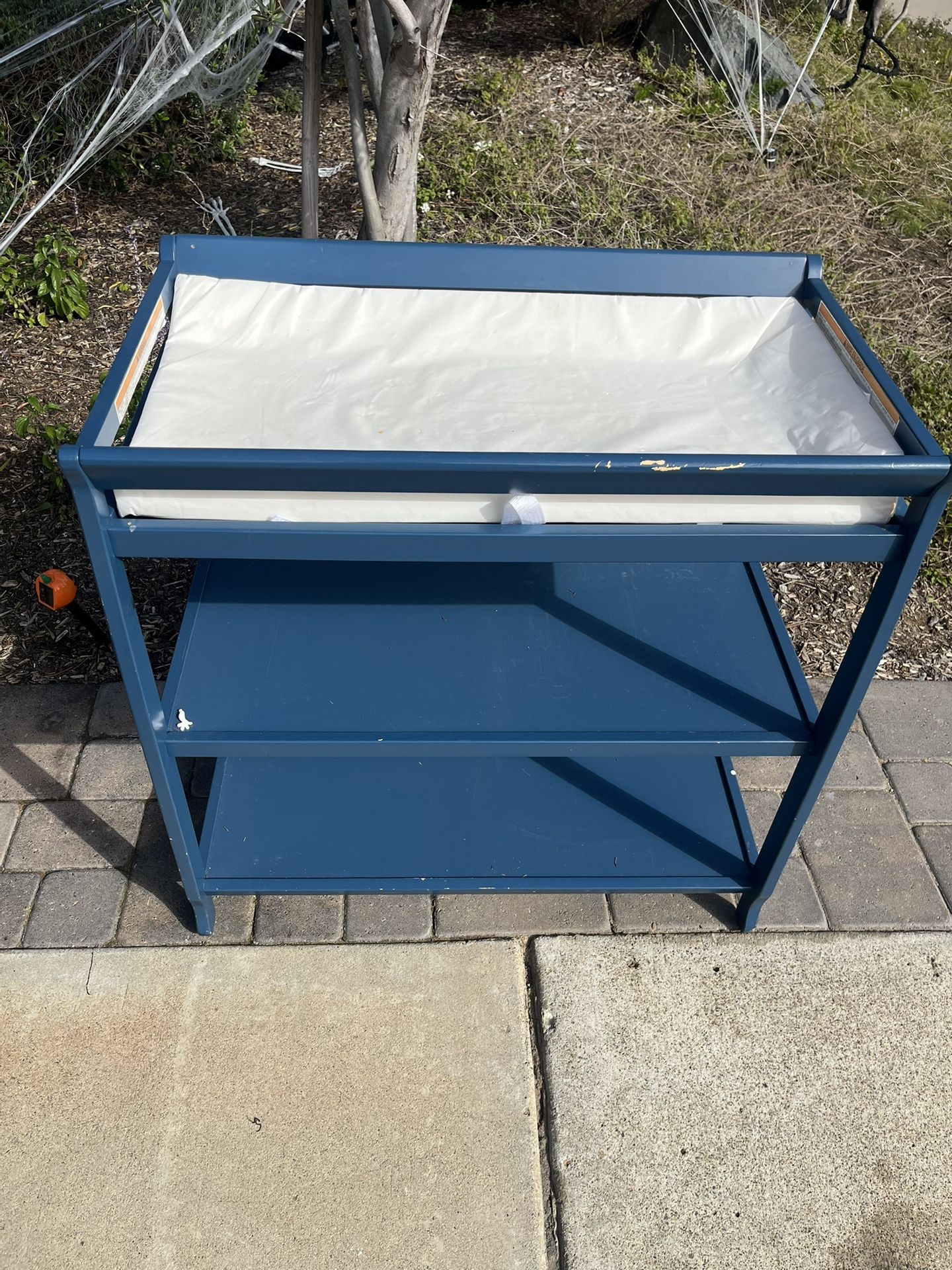 Changing table With Pad