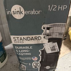 InSinkErator Badger garbage disposal 1/2