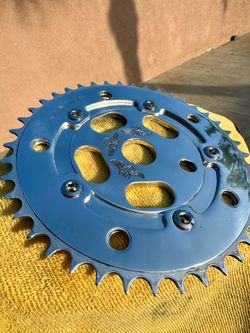 Gt bmx power series wing stamped sprocket with 42T and new gt chainring bolts