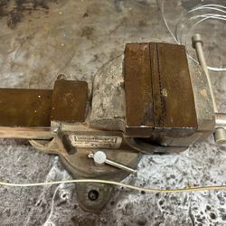 Duracraft Bench Vise
