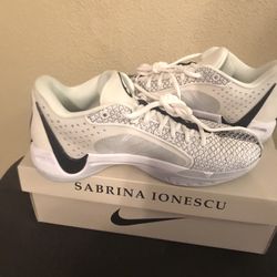 New Sabrina One Men Size 8.5