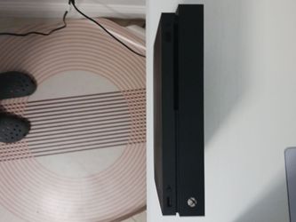 Xbox 1 x with wired controller