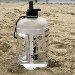 PREMIUM GRIP Gallon Motivational Gym Water Bottle 