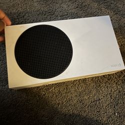 Xbox Series S (Read Description)