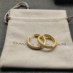 Ladies David Yaman golden diamond earrings