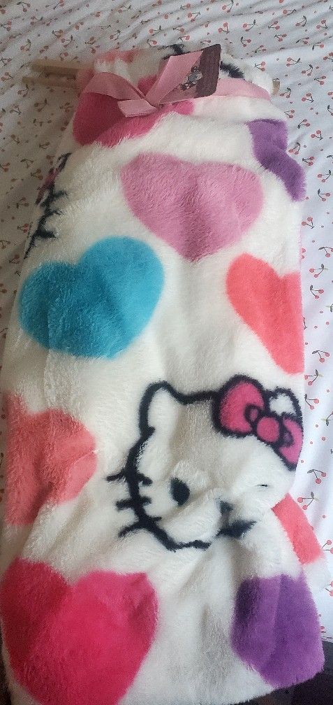 Hello Kitty Blanket
