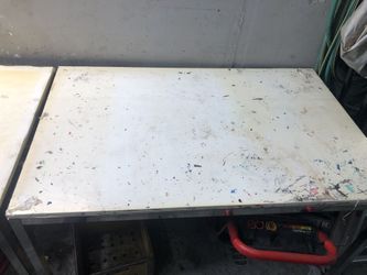 4 Work Tables