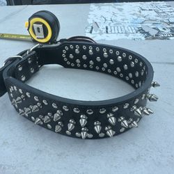 Spiked Dog Collar.  NEW
