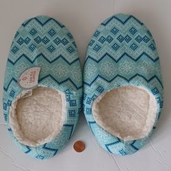 Fair Isle Women’s Size S/M Sherpa Lined Lightweight Slippers New