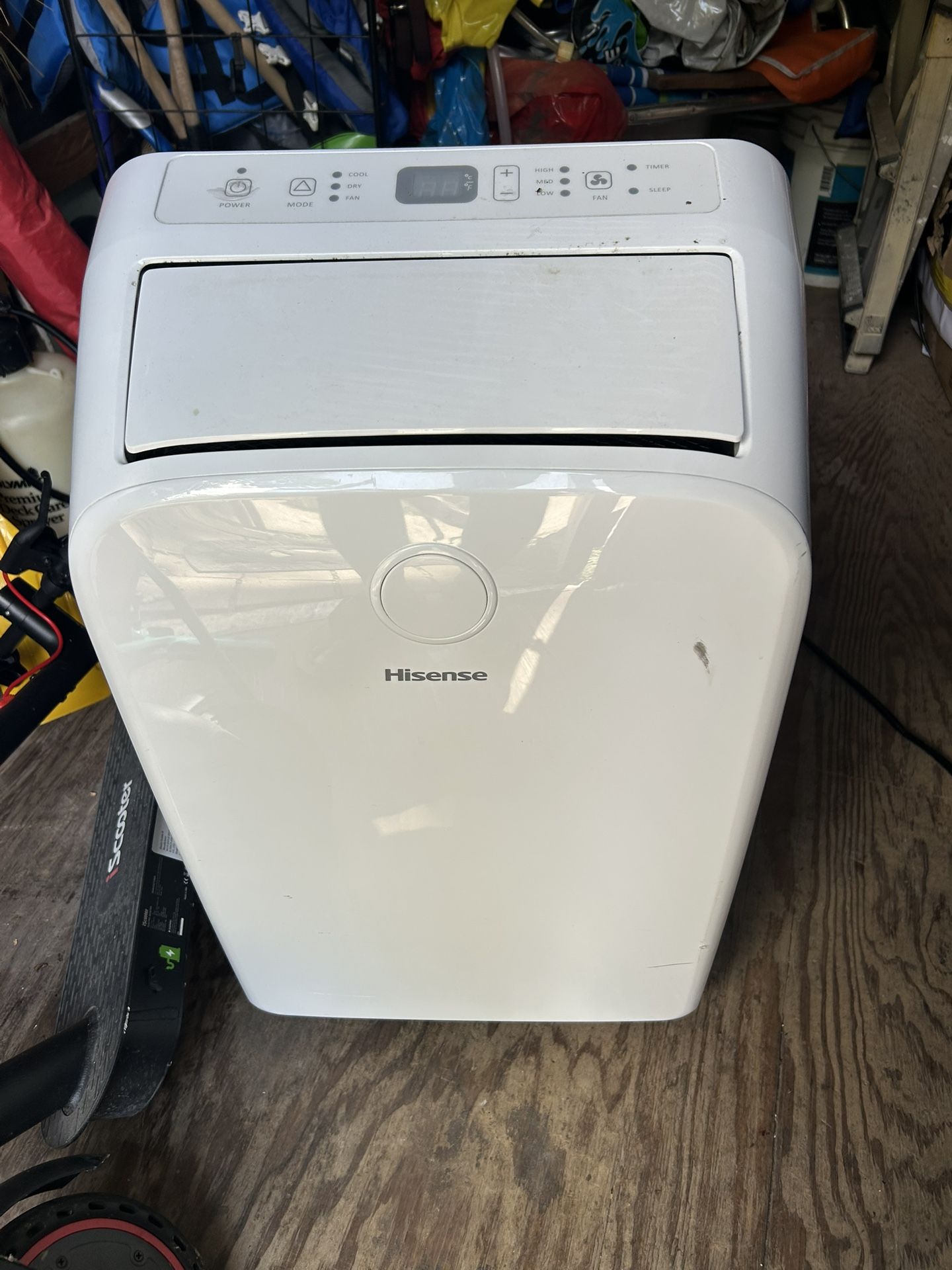 Hisense 8000 BTU (DOE) 115-Volt Vented Medium Room Smart Portable Air Conditioner