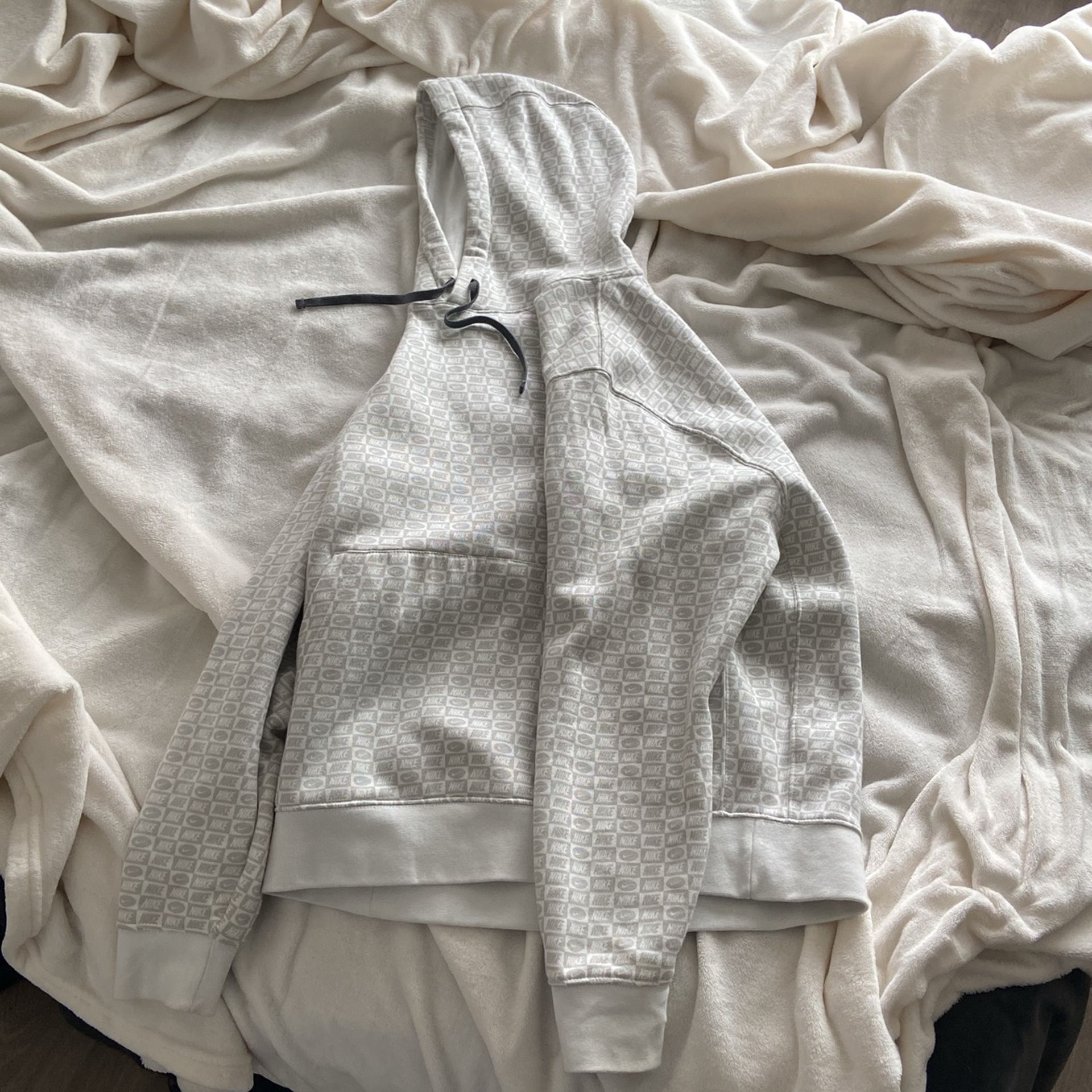 New Nike Hoodie