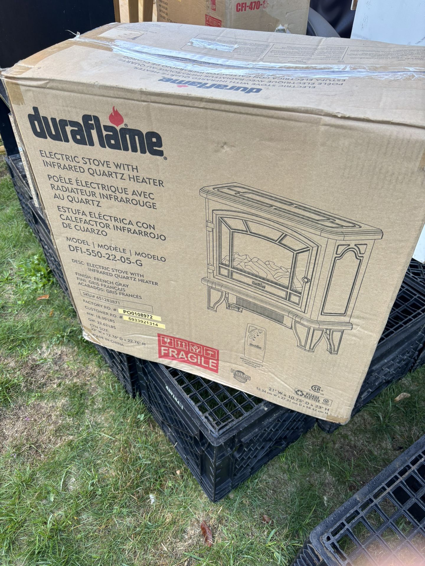 Brand New In Box Duraflame Electric Stove with Infrared Quartz Heater, model DFI-550-22-05-G.