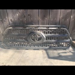 2017 Toyota Tacoma Original Front Grille