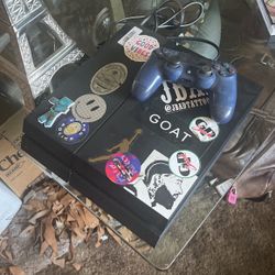PS4