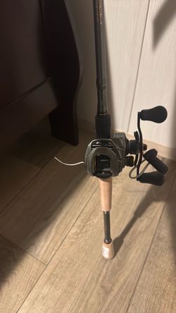 Baitcast combo fishing rod
