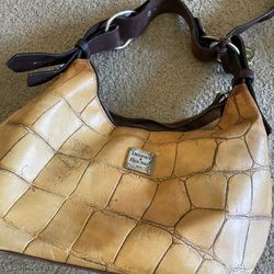Dooney And Bourke Bag